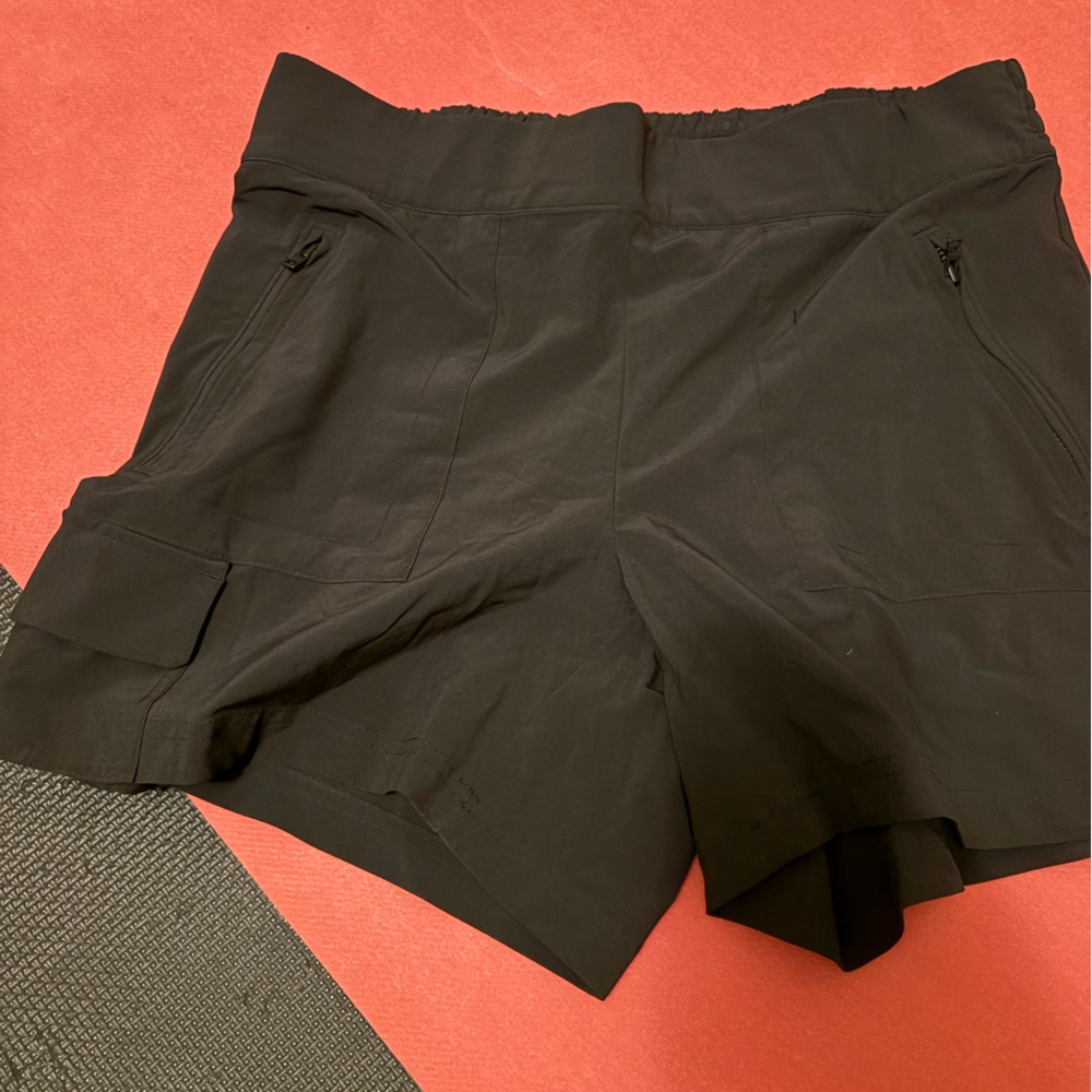 Athleta Black Women's Shorts